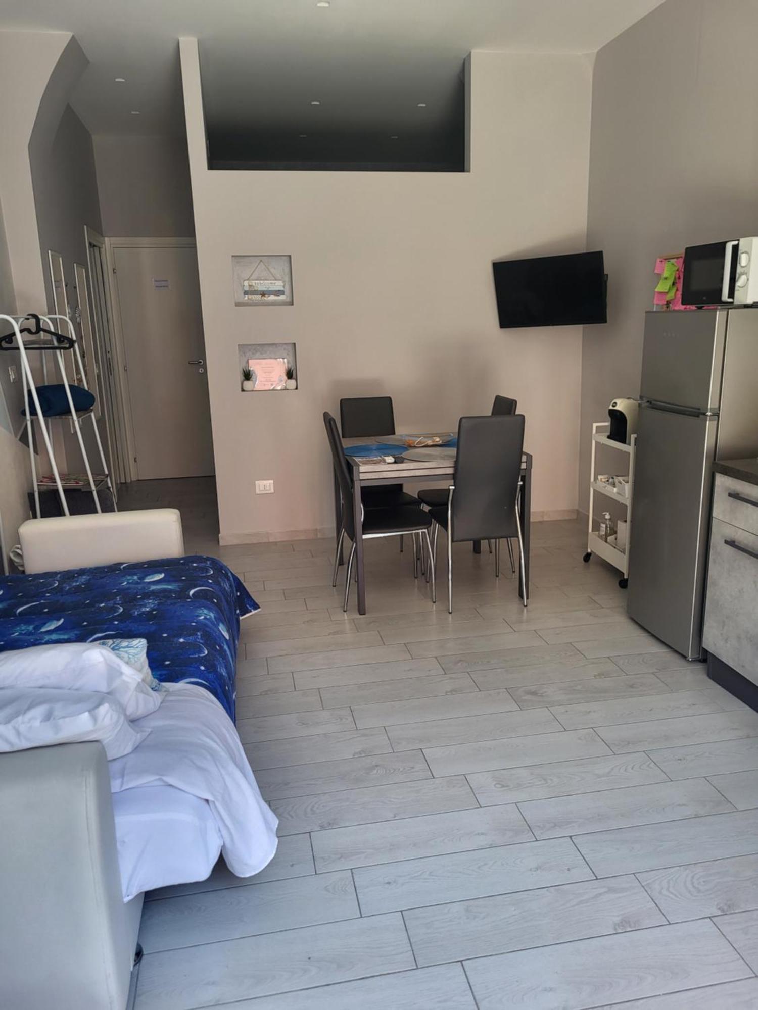 Casa Vacanze Manthy Posizione Centrale باري المظهر الخارجي الصورة